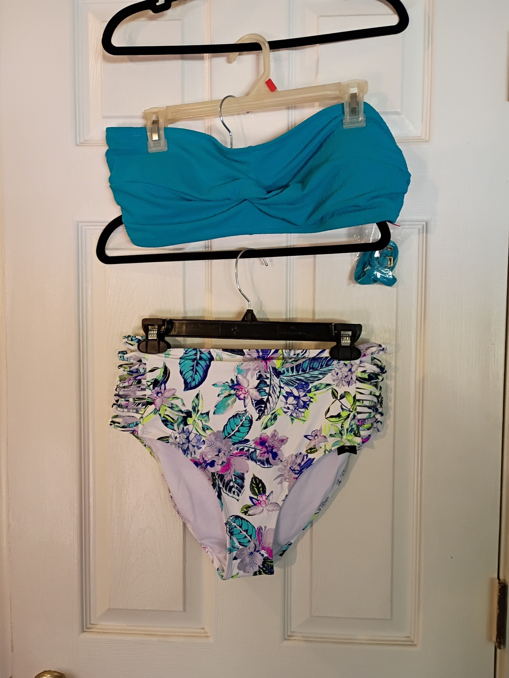 Turquoise Bandeau Bikini Top with Floral High-Waist Bottoms 2X/1X